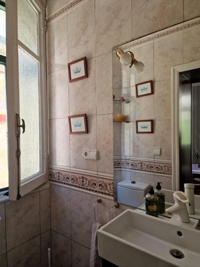 Piso 2 Dormitorios Al Lado De Playa Del Orzan Corunha Exterior foto